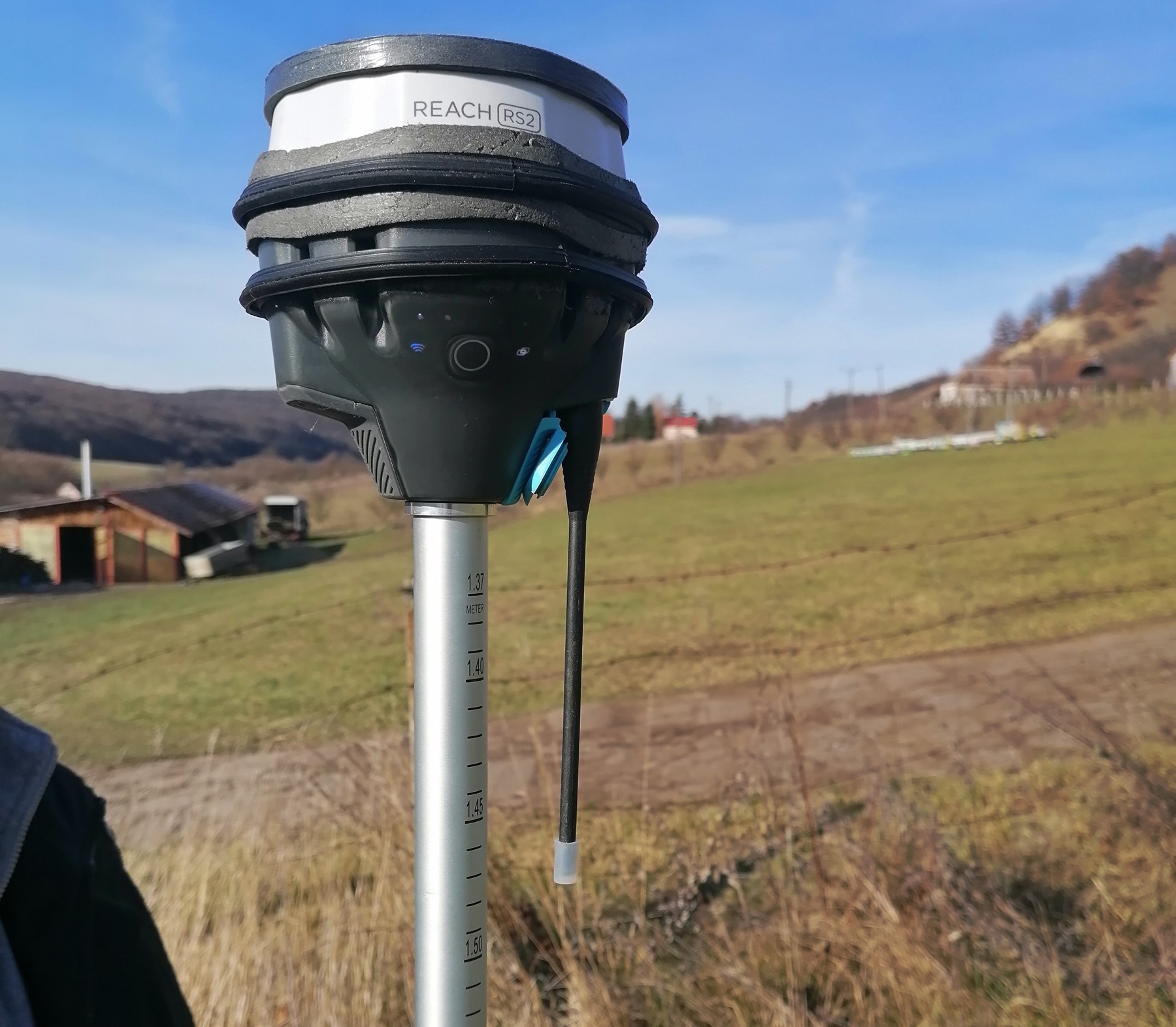 Echipament topografic pe teren